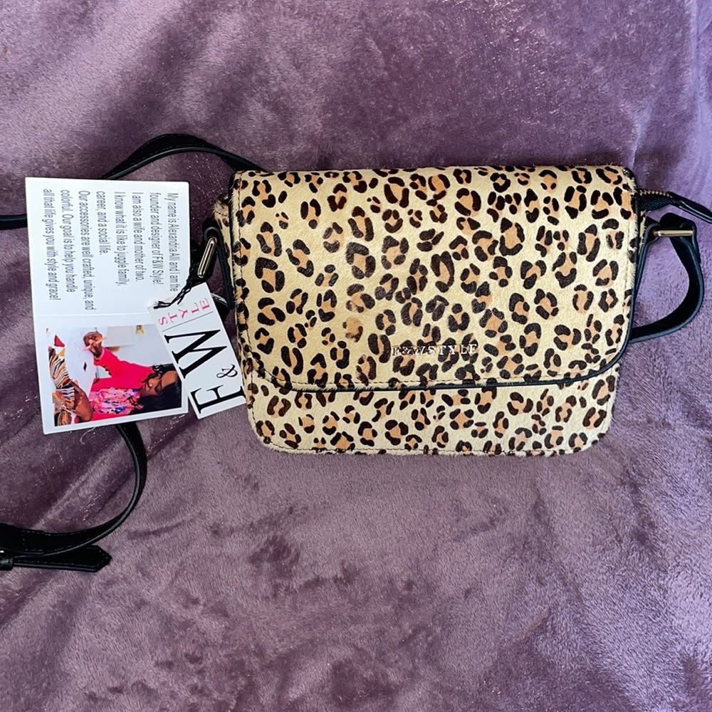 F & W Style Leopard Print Purse